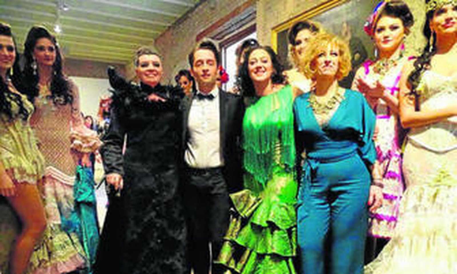 Paz de Alarcón, Cristian de Moret, Asunción Pérez (Choni) y Rosalía Zahín.