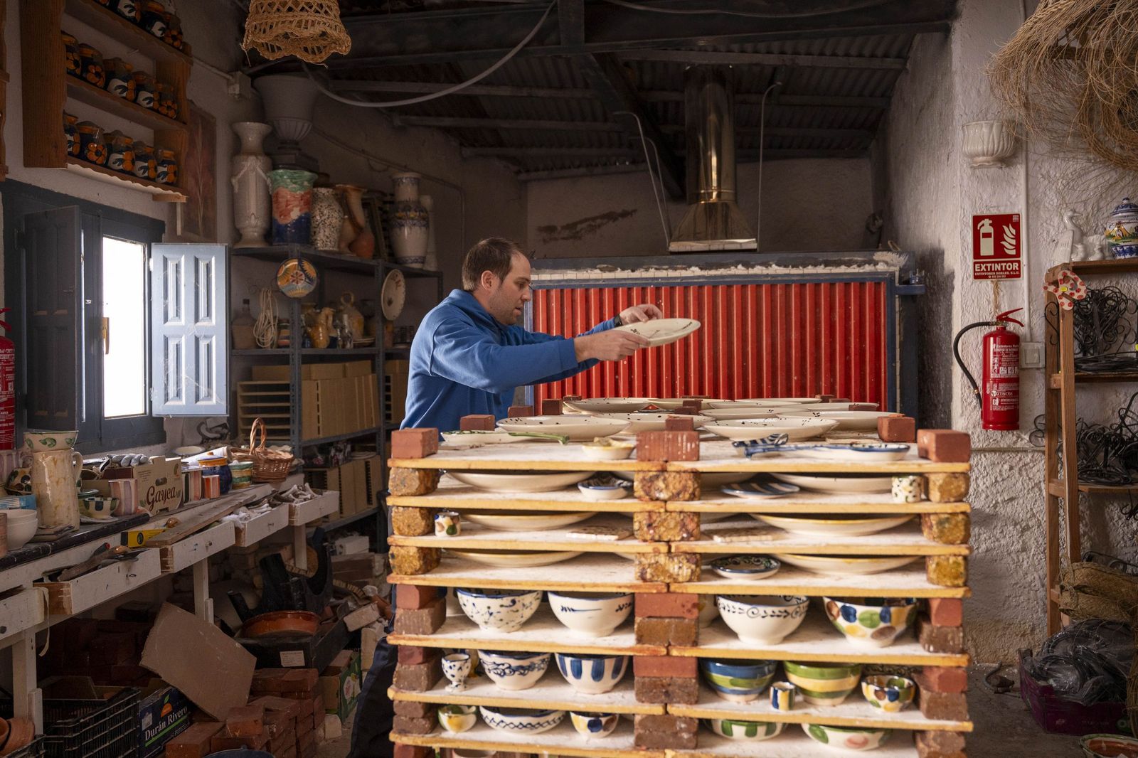 Viaje al centro del corazón alfarero de Níjar, en imágenes