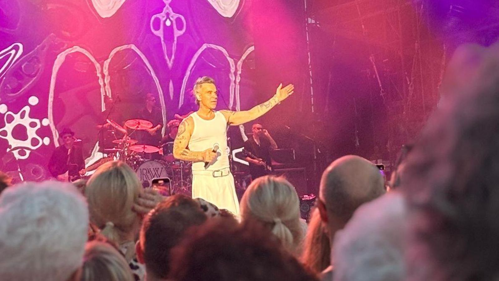 Robbie Williams durante su actuación en el puerto de Málaga.