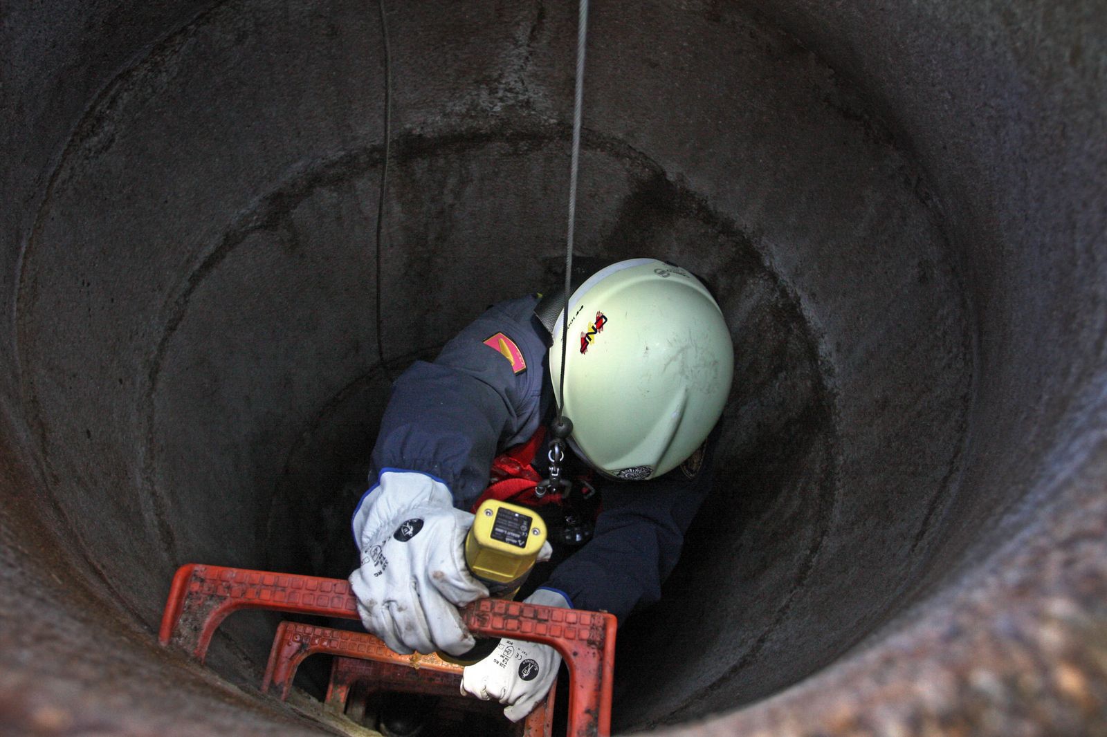 Un agente de la unidad de Subsuelo.