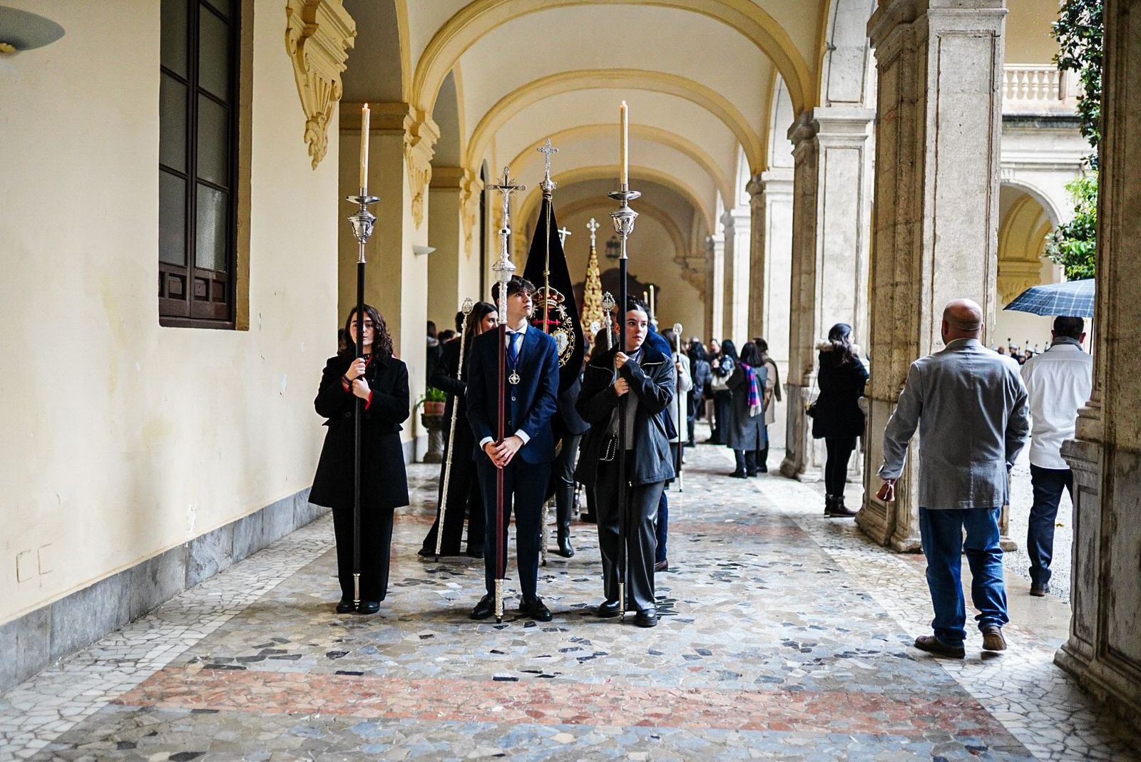 Así se ha vivido el Domingo de Resurrección en los templos en Granada