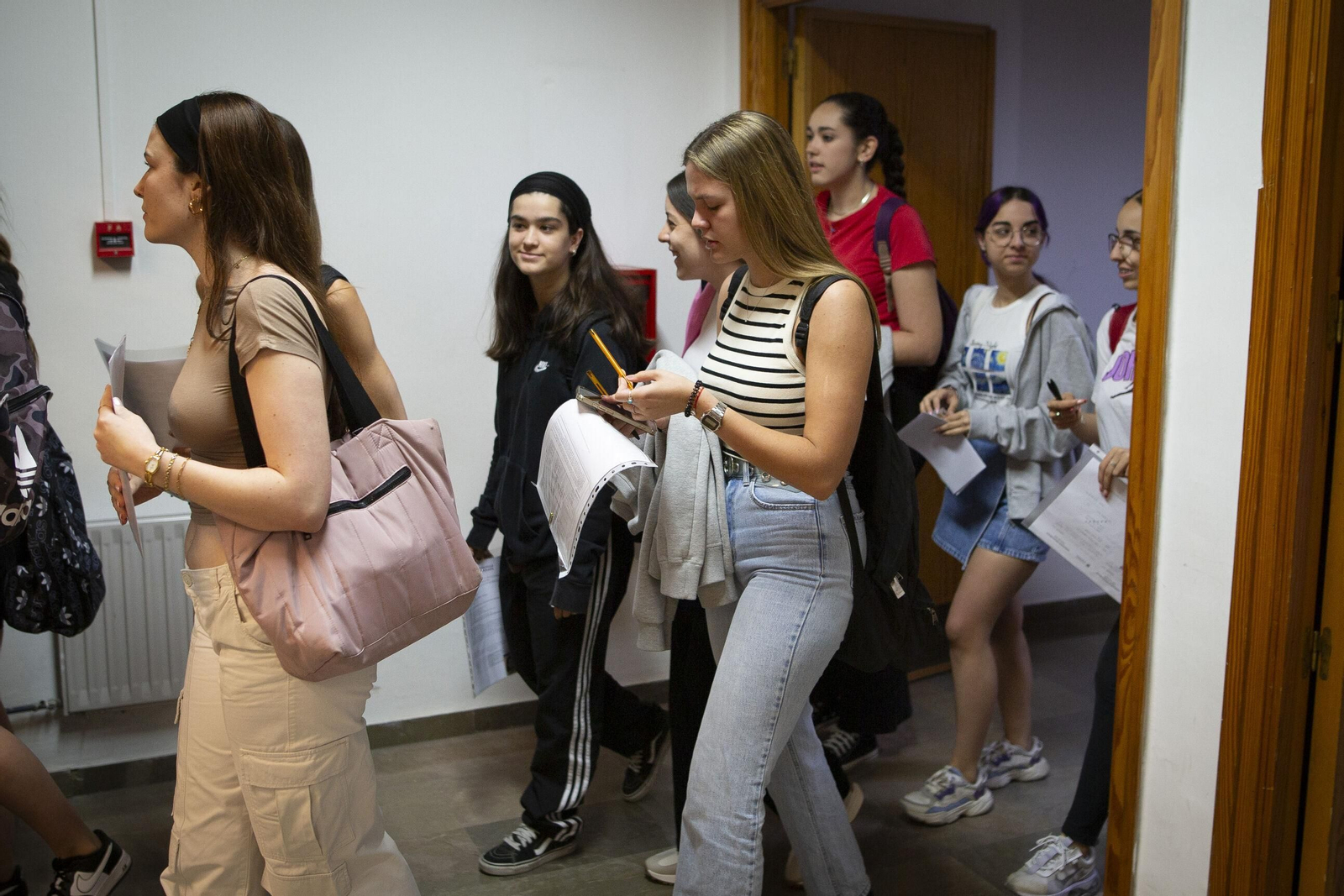 Así está siendo el primer día de Selectividad en Granada