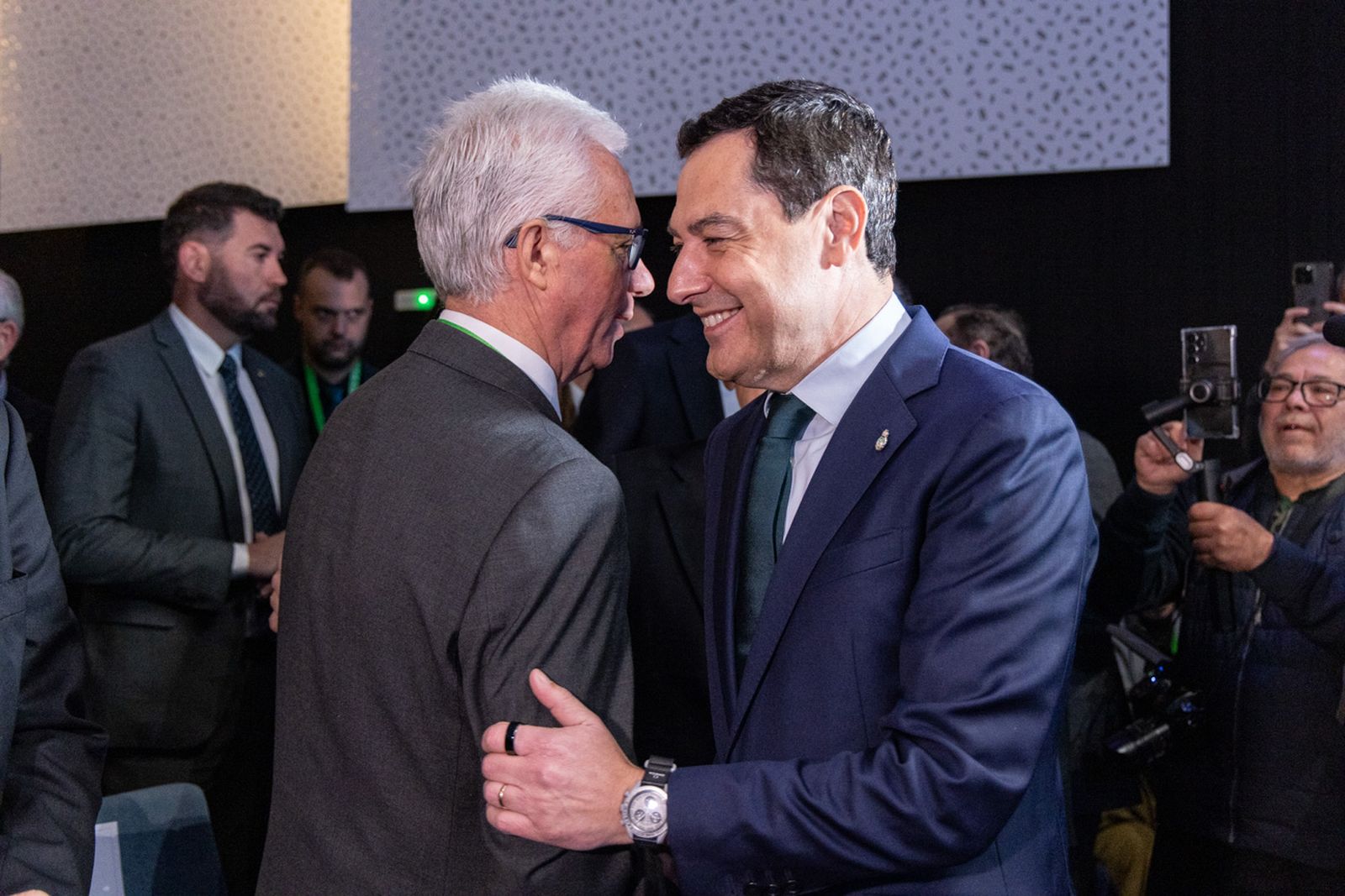 Inauguración del VII Congreso Andaluz de Personas con Cáncer y Familiares, organizado por la AECC