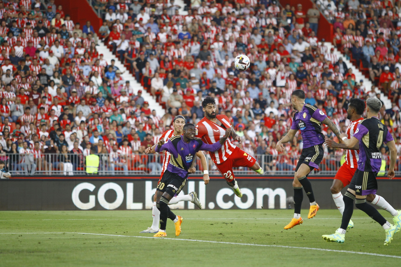 Imágenes del partido U.D. Almería-Real Valladolid C.F.