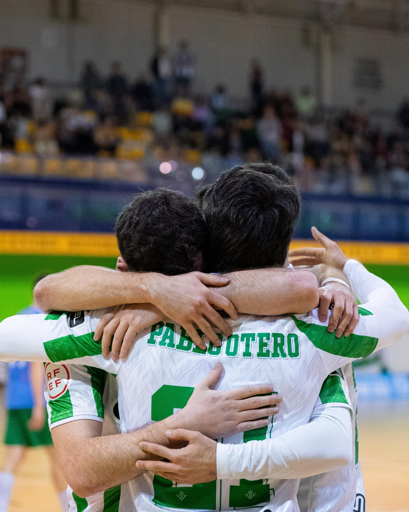 Un homenaje a la corta e intensa trayectoria del Betis Futsal, en imágenes