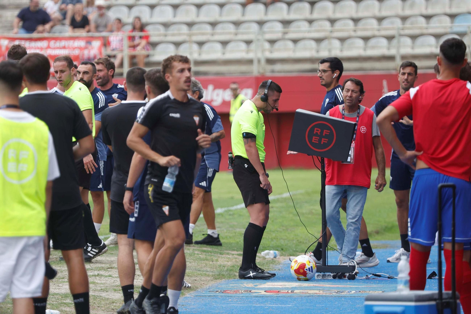 Primera RFEF: Mala jornada malagueña, con derrotas de Torremolinos y Antequera y empate del Marbella