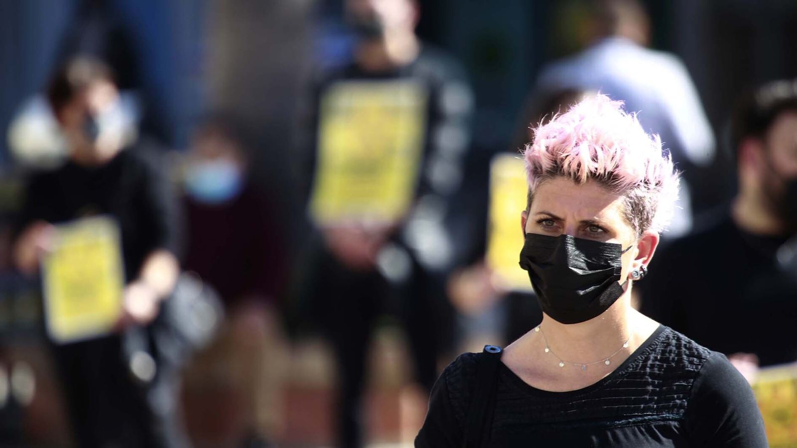 Las fotos de la protesta del sector de las peluquerías en Algeciras para exigir una bajada del IVA