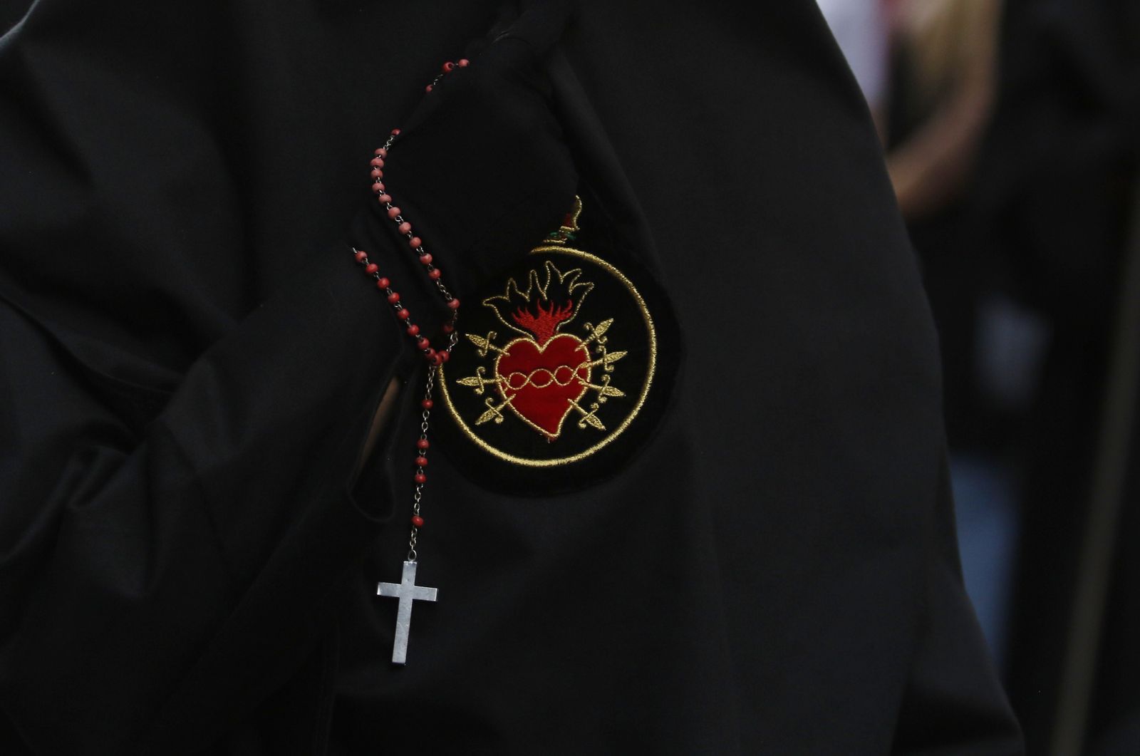 Viernes Santo en Córdoba: la procesión de los Dolores, en imágenes