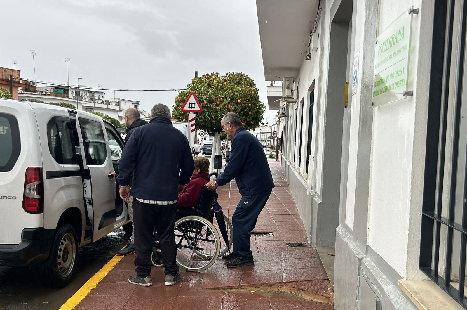 Las fotos del desalojo de la residencia de mayores en Tocina por las inundaciones