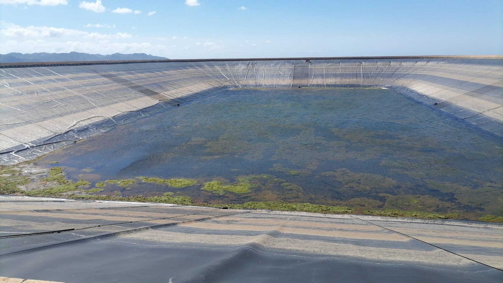 Balsa de reserva de la CUCN seca.