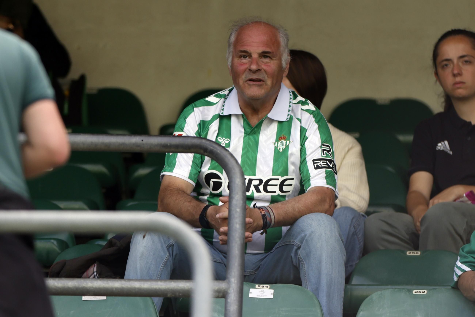 Búscate en las fotos del Betis - Villarreal