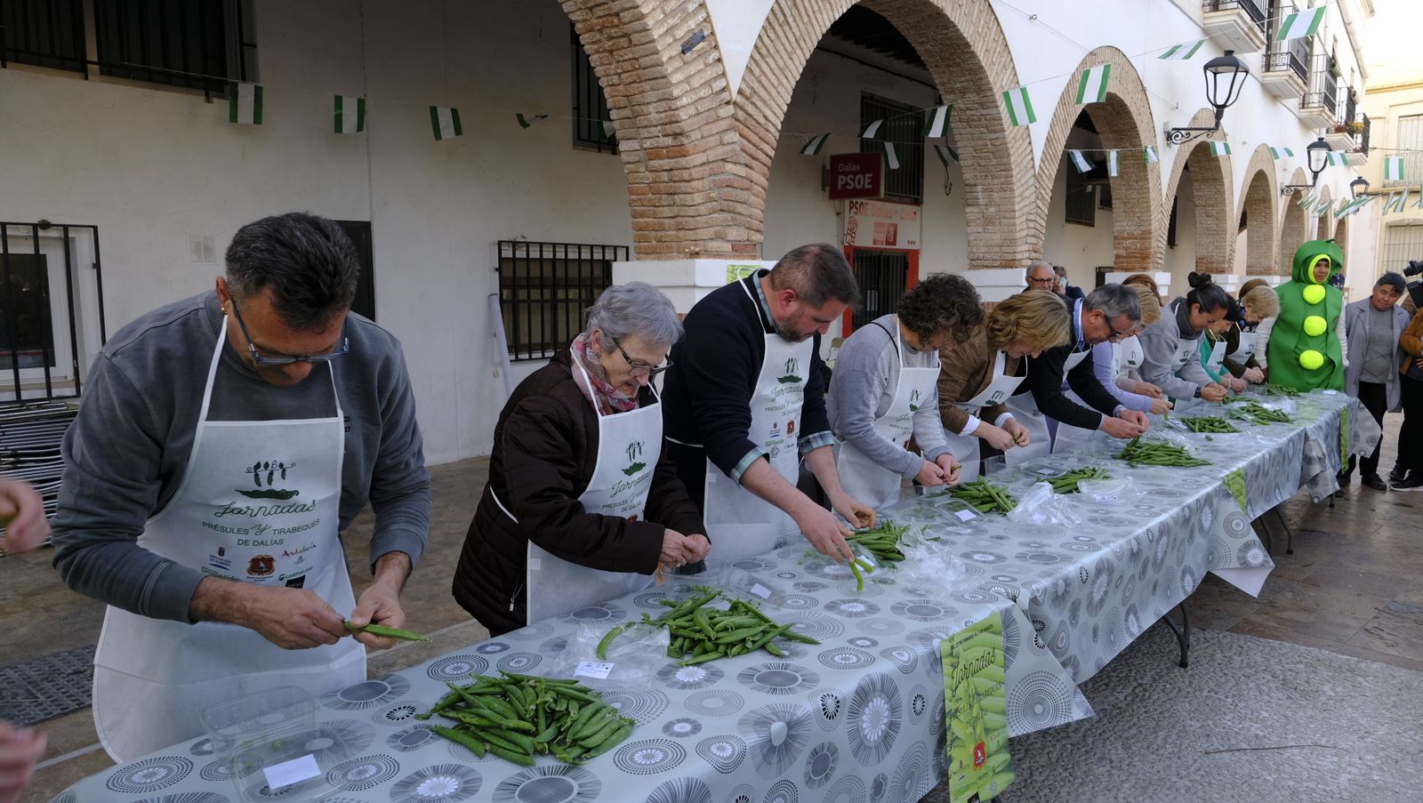 Imágenes de las Jornadas de Présules y Tirabeques en Dalías