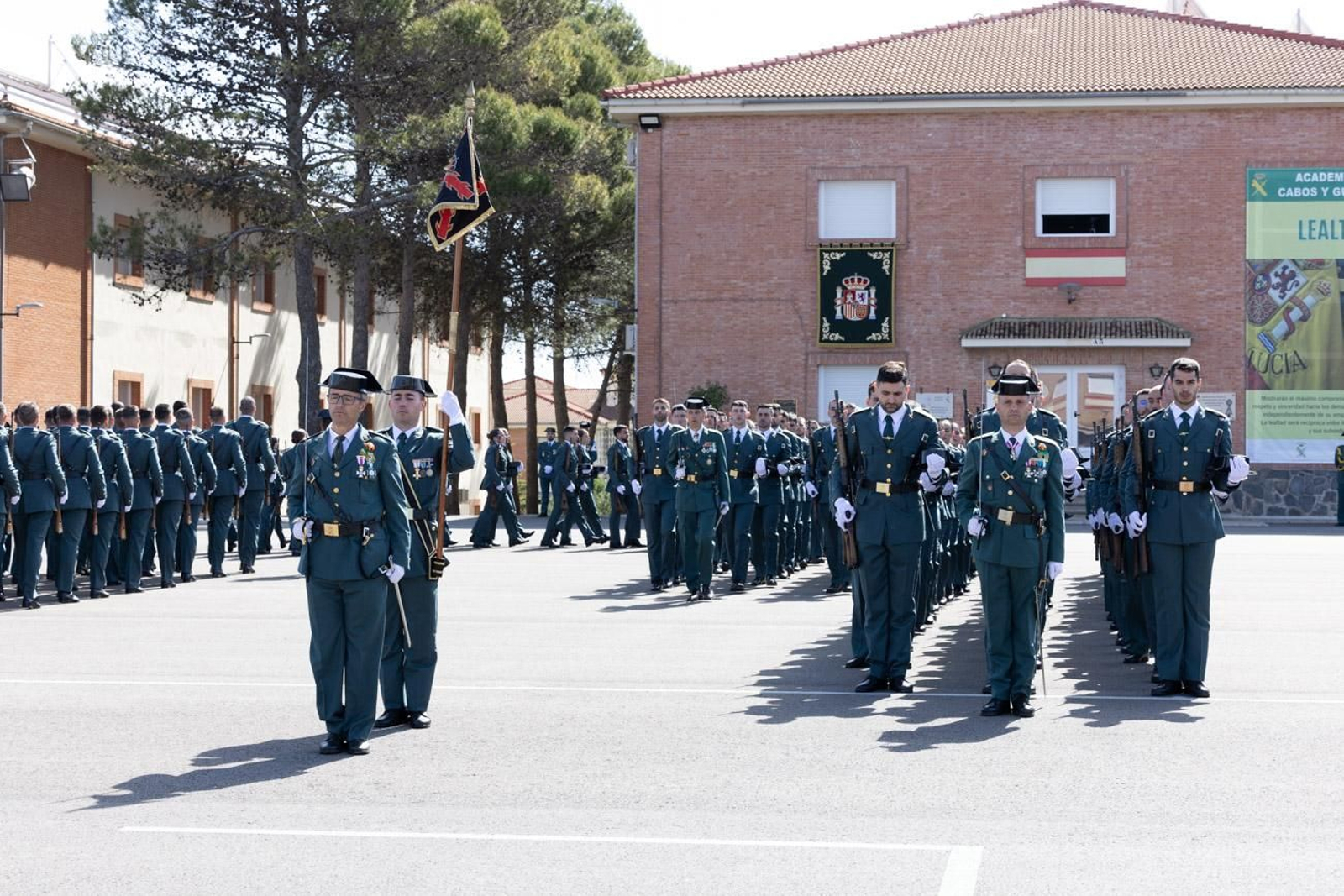 Jura de bandera de la 130ª promoción de guardias civiles de la Academia de Baeza