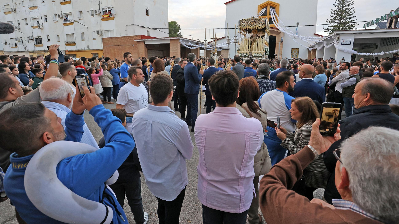 Traslado de las Virgenes de la Concepción y del Silencio por la Magna Mariana de Jerez