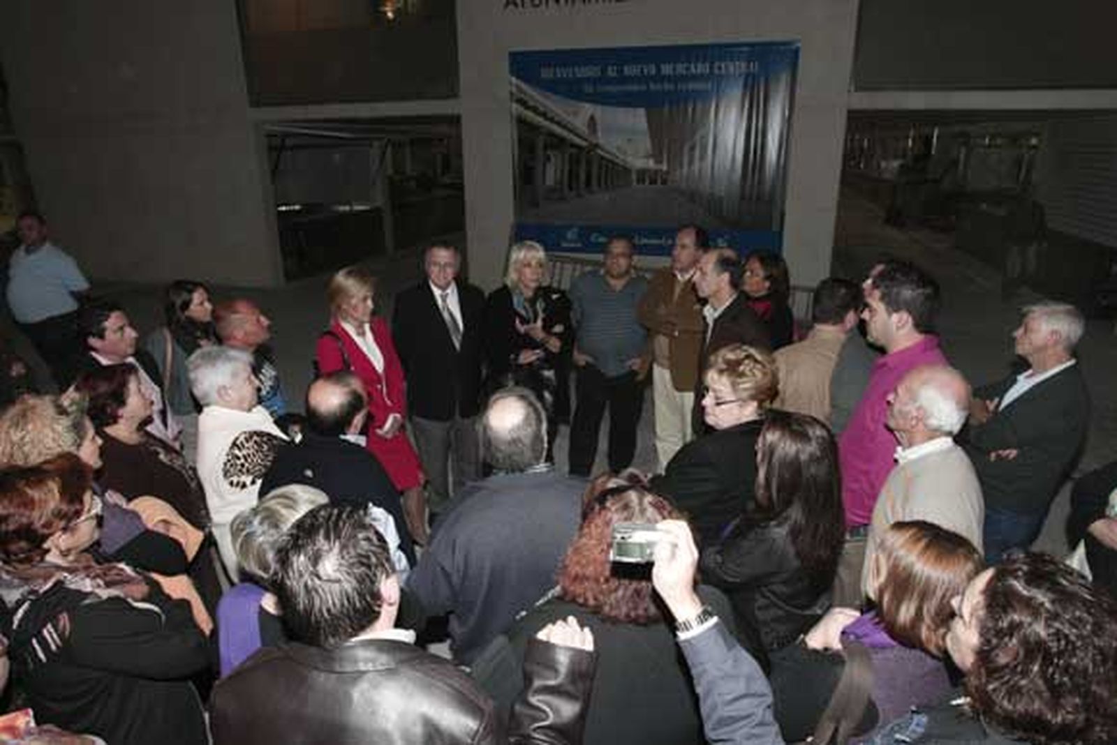 Minoristas de Algeciras visitan el nuevo Mercado Central de Cádiz