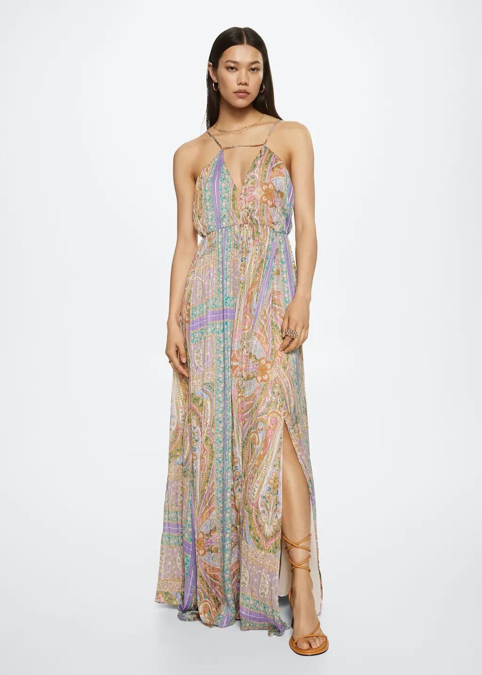 Vestido de gasa de Mango. Vestido de gasa de Mango.