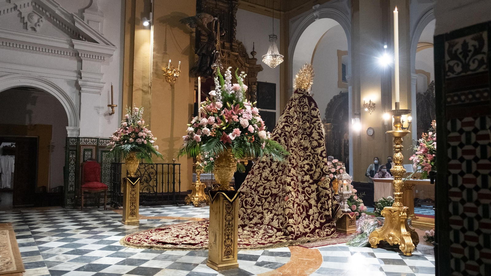 El besamanos a la Virgen de Refugio de San Bernardo, en imágenes
