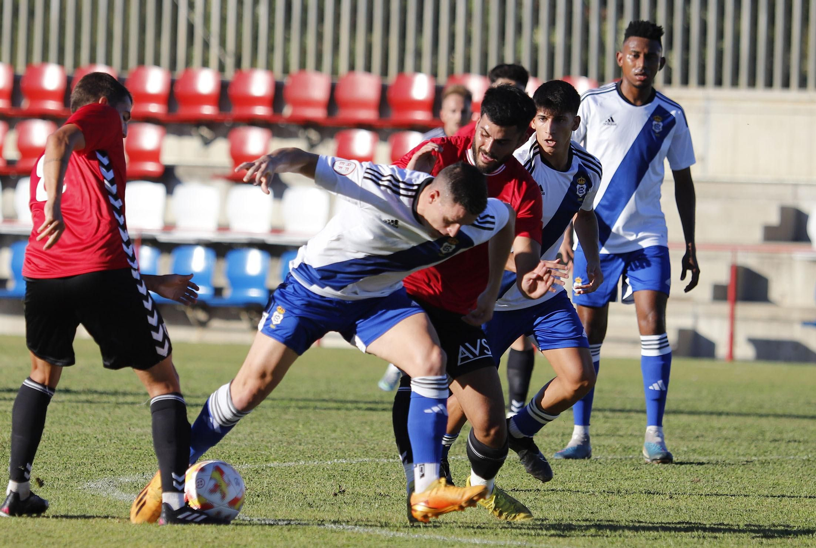 Imágenes del partido entre el Cartaya y el Recreativo de Huelva
