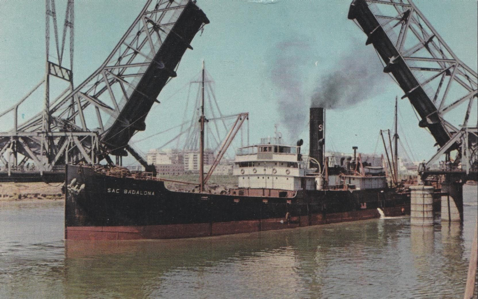 La historia del Puente de Hierro en imágenes