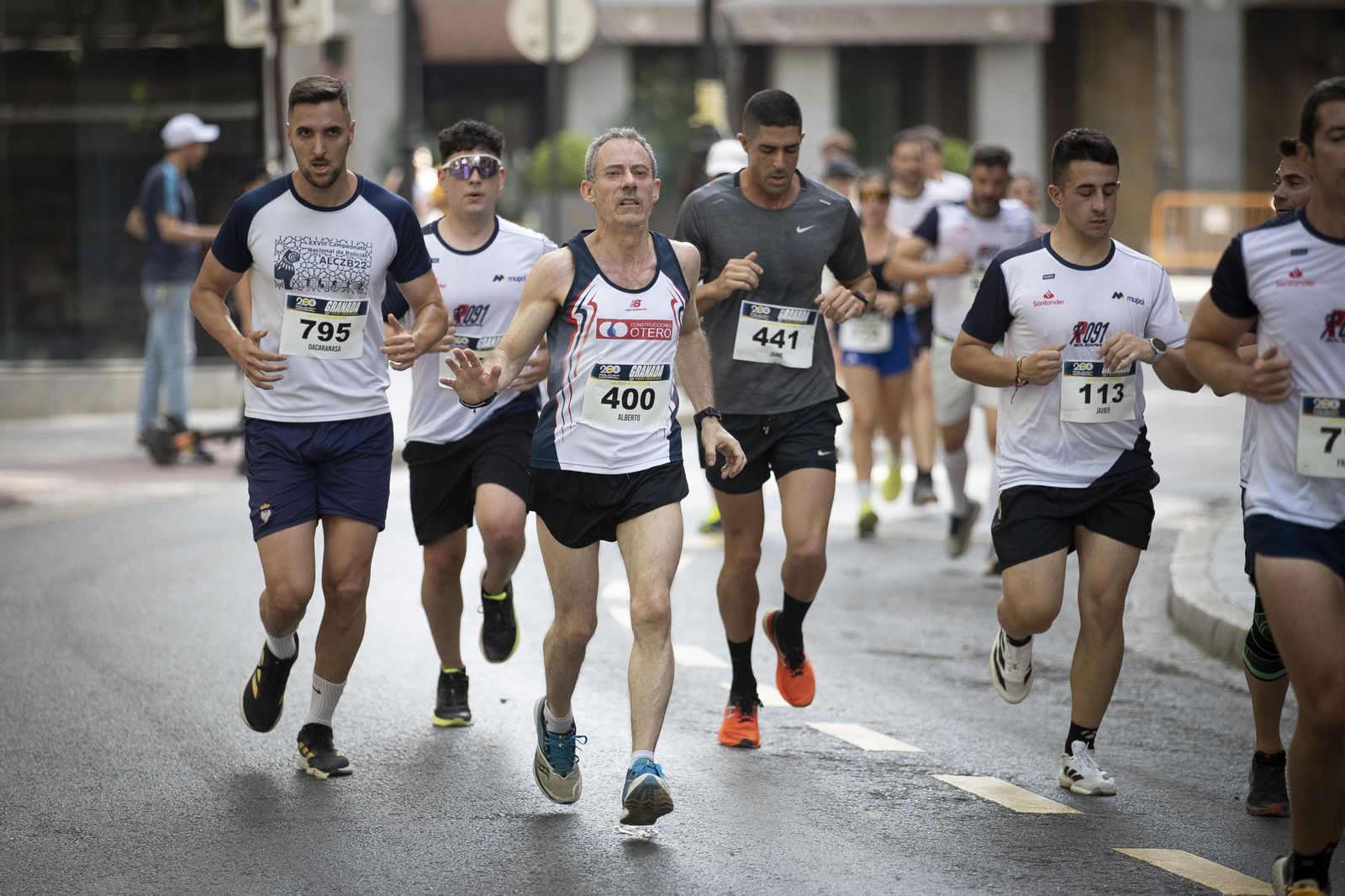 Encuéntrate en la Carrera 091 de Granada