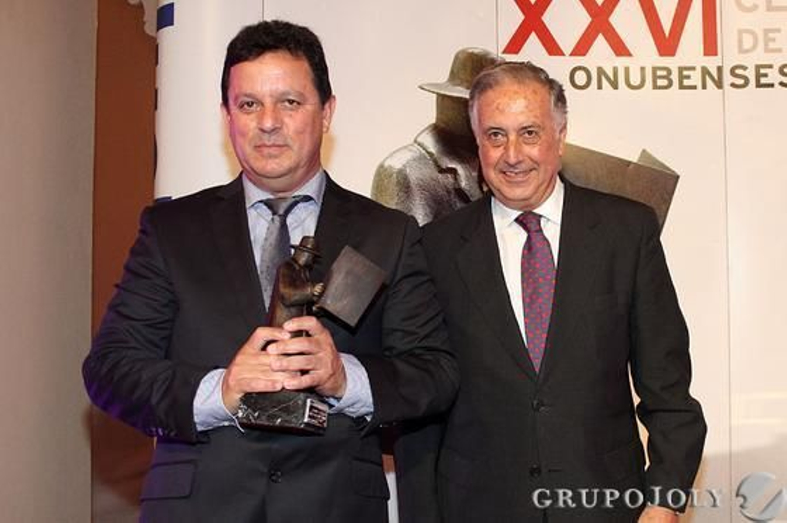 El director general de Matsa, Alonso Luján, con el subdelegado, Enrique Pérez Viguera.

Foto: Alberto Dominguez/ Paqui Segarra