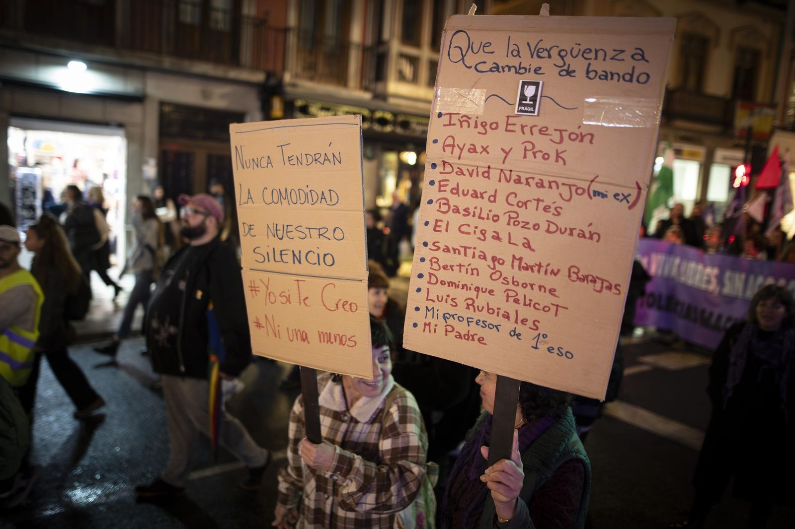 Todas las imágenes de la movilización de Granada contra la violencia machista este 25N