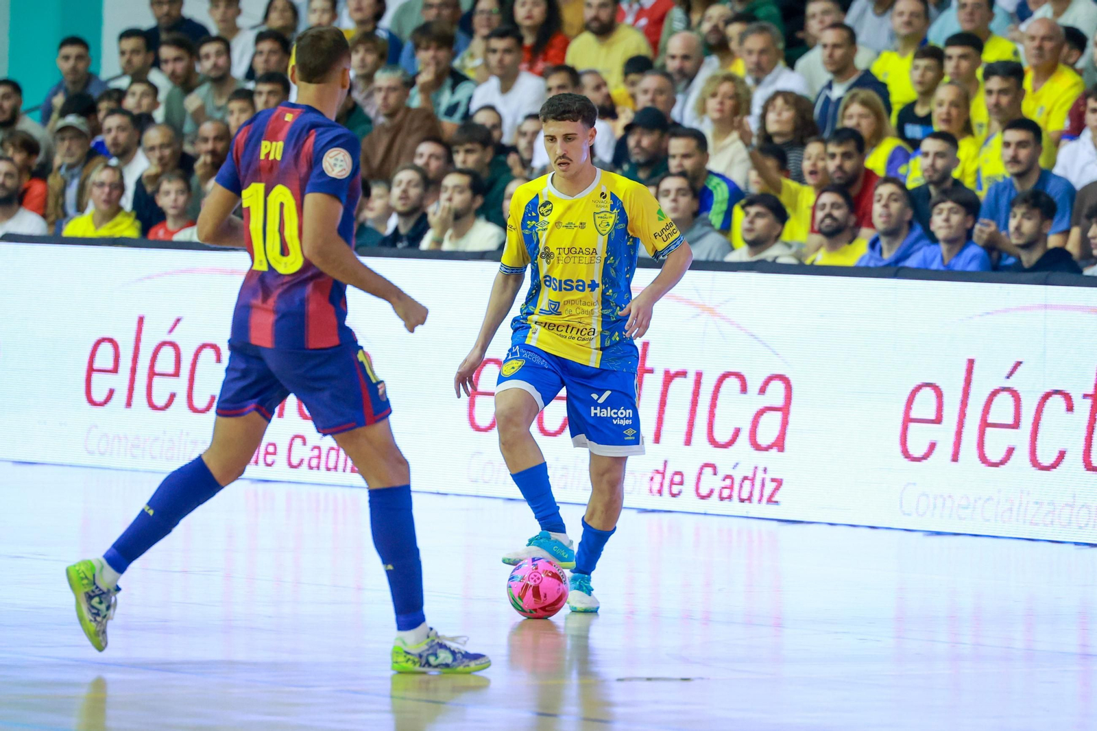 Las imágenes del CD Virgili Cádiz-FC Barcelona de Copa del Rey de fútbol sala