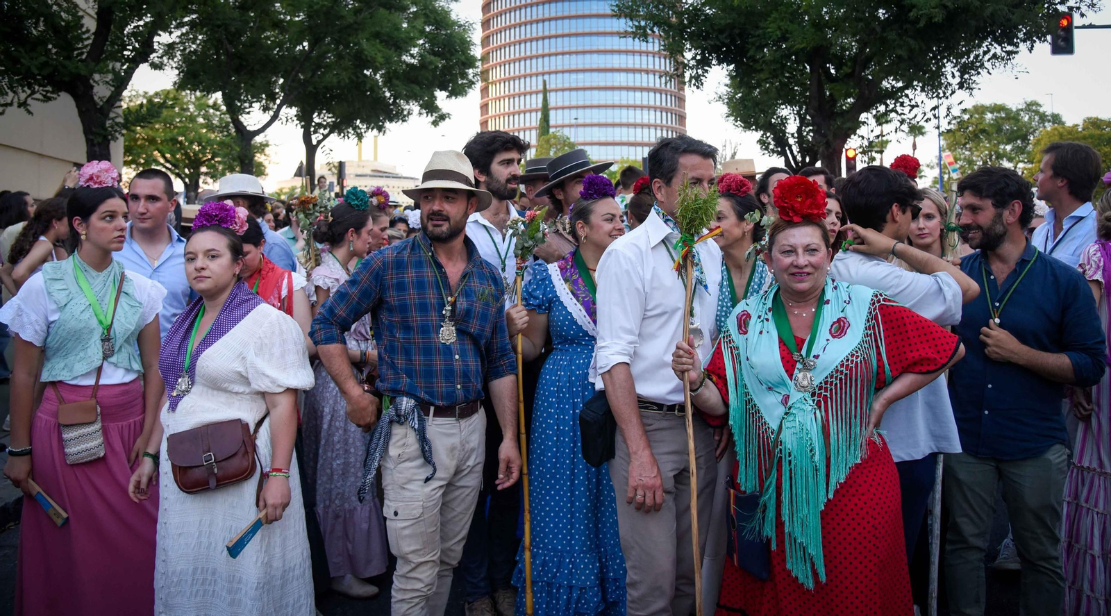 Llegada de la Hermandad del Rocío de Triana 2025 a Sevilla