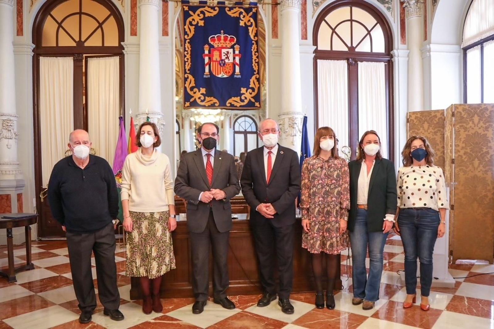 Málaga y la CEM colaborarán para que entidades y asociaciones sean apadrinadas temporalmente por empresas Málaga y la CEM colaborarán para que entidades y asociaciones sean apadrinadas temporalmente por empresas