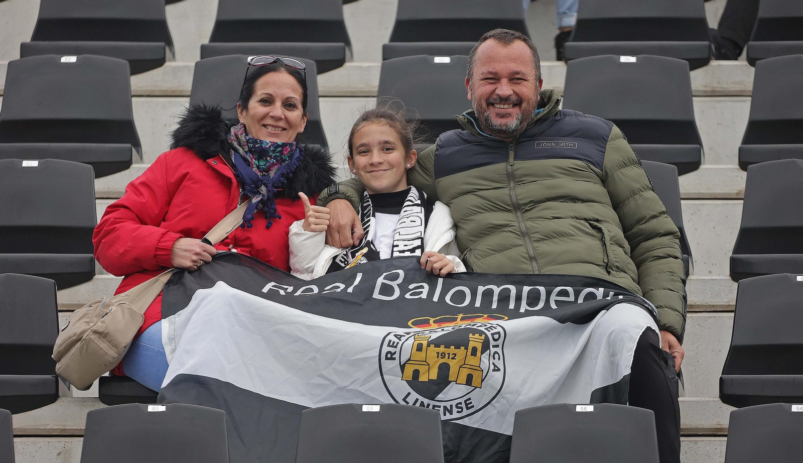 Búscate en el Ciudad de La Línea durante el Balona - Estepona de Segunda Federación