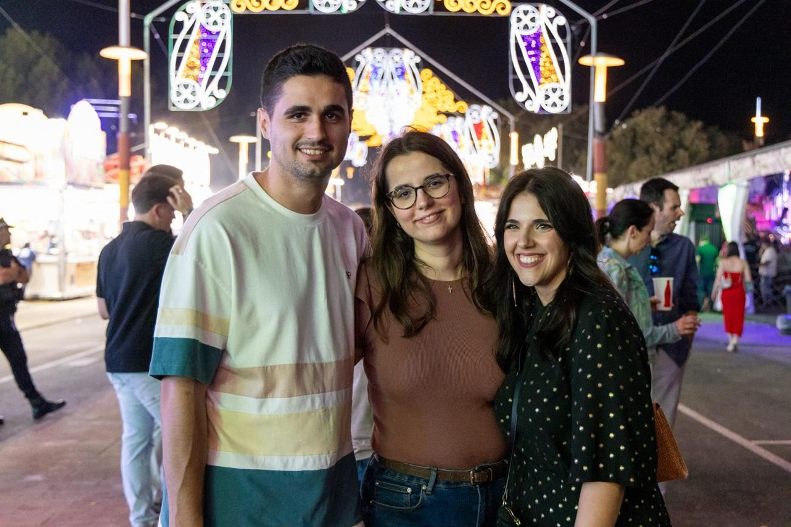 Los jiennenses disfrutan una noche más de la Feria de San Lucas