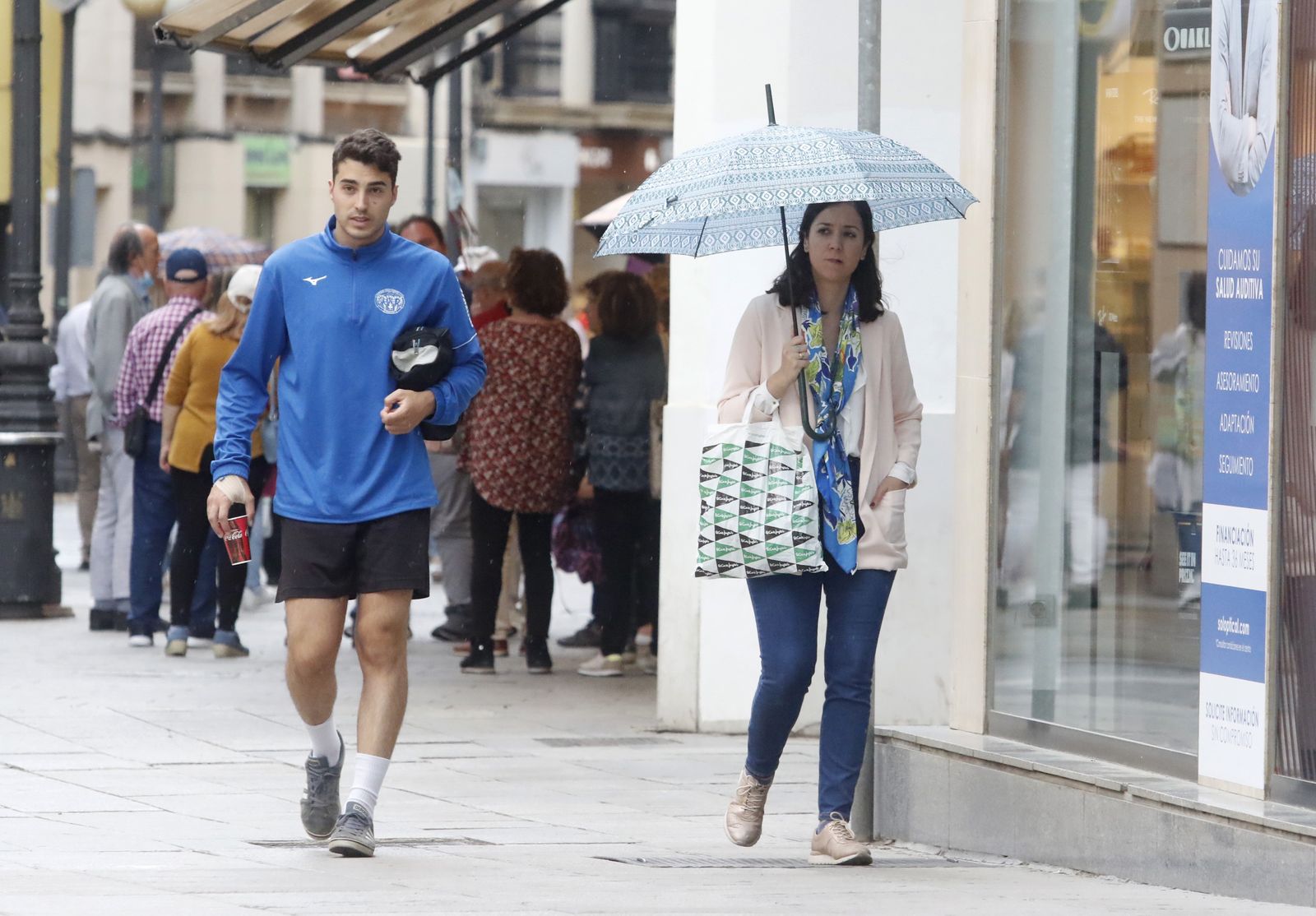 El puente de mayo se despide con lluvia en Córdoba, en imágenes