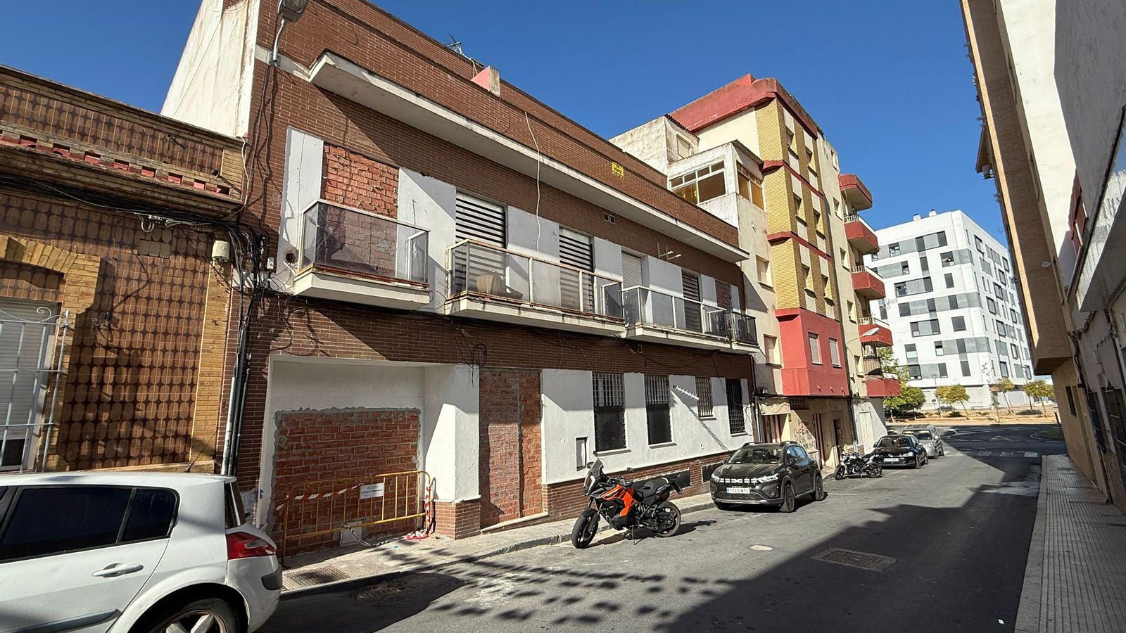Casa desalojada en la calle Tharsis.