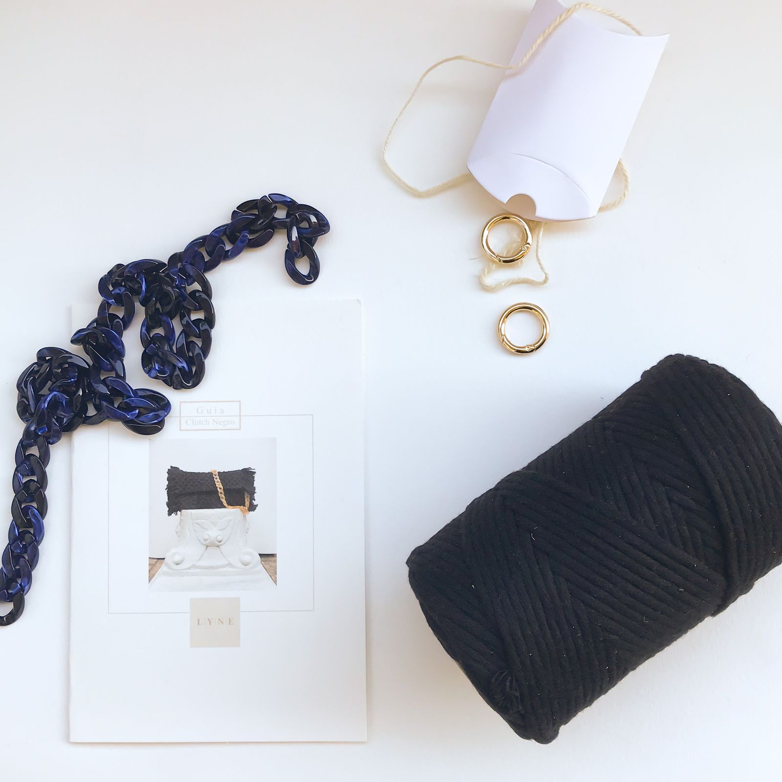 Kit de materiales de un bolso de Lyne Brand.