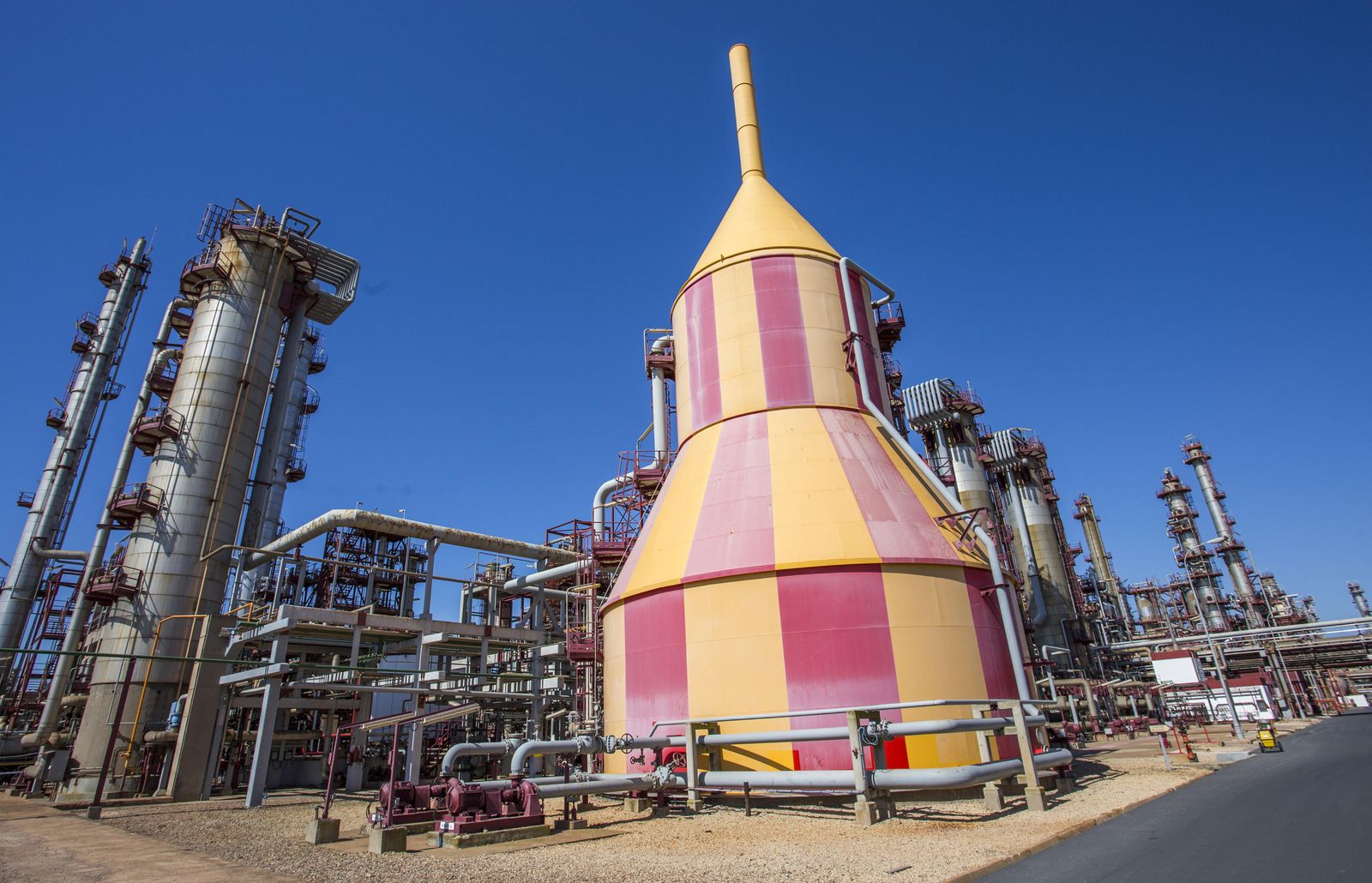 Instalaciones de Cepsa Química.