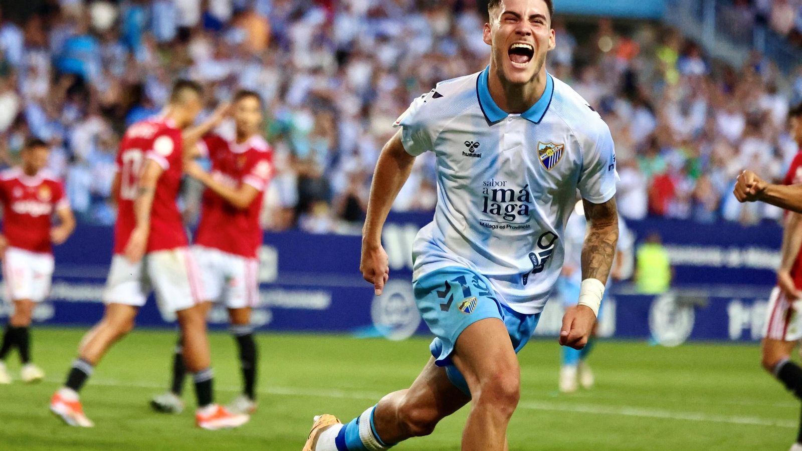 Roberto, su paso por el Málaga CF en fotos