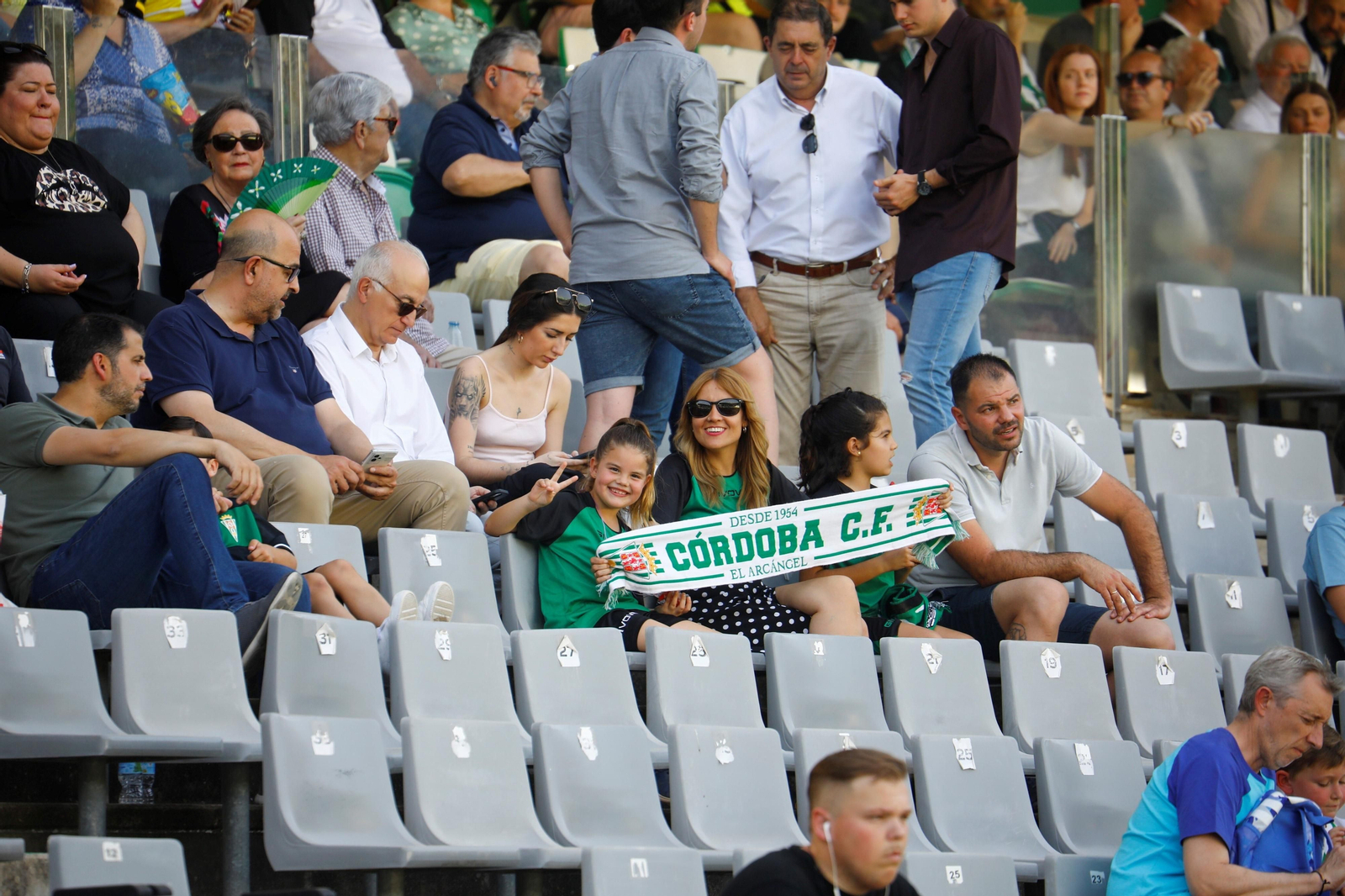 Las mejores fotos del ambiente en El Arcángel para el Córdoba CF - Algeciras
