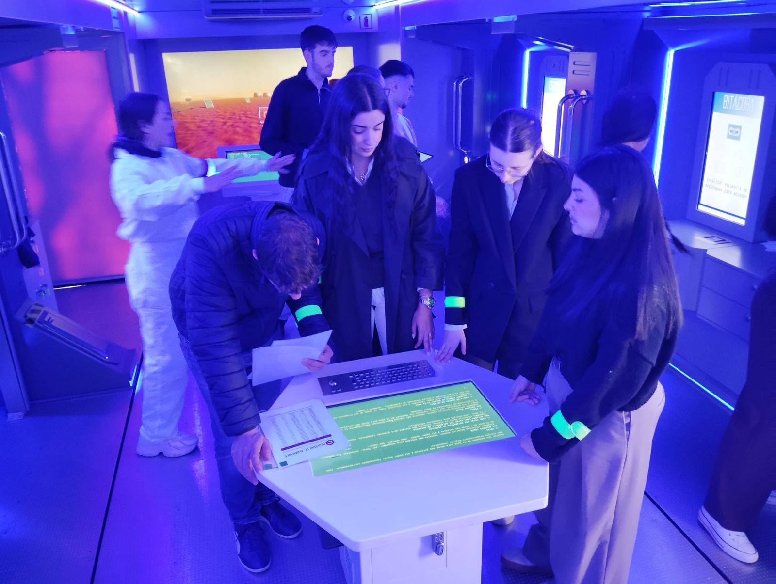 Finexit, un ‘escape room’ que desafía la educación financiera de estudiantes almerienses