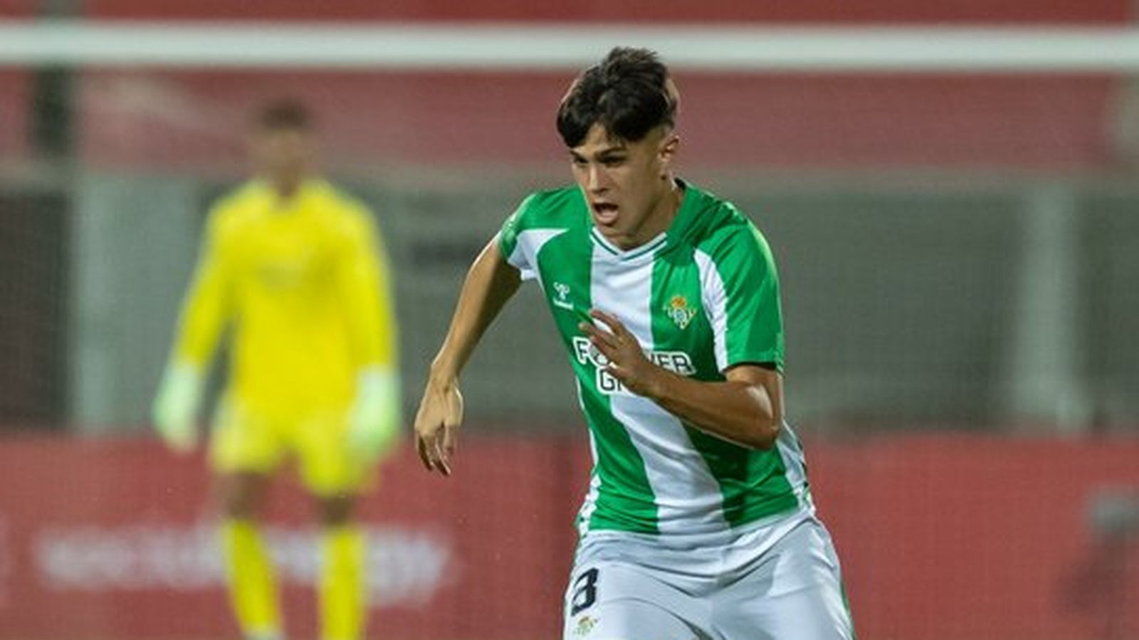 Dani Pérez, en el último derbi de filiales.