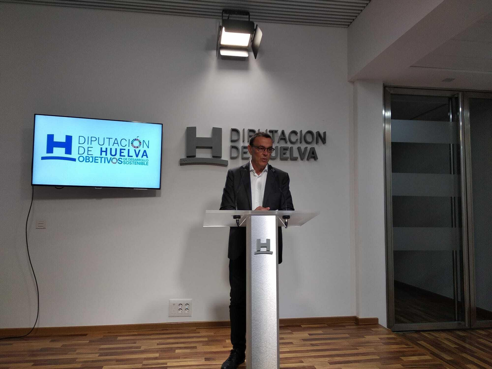 El presidente de la Diputación ha dado a conocer las propuestas a Medalla de Oro.