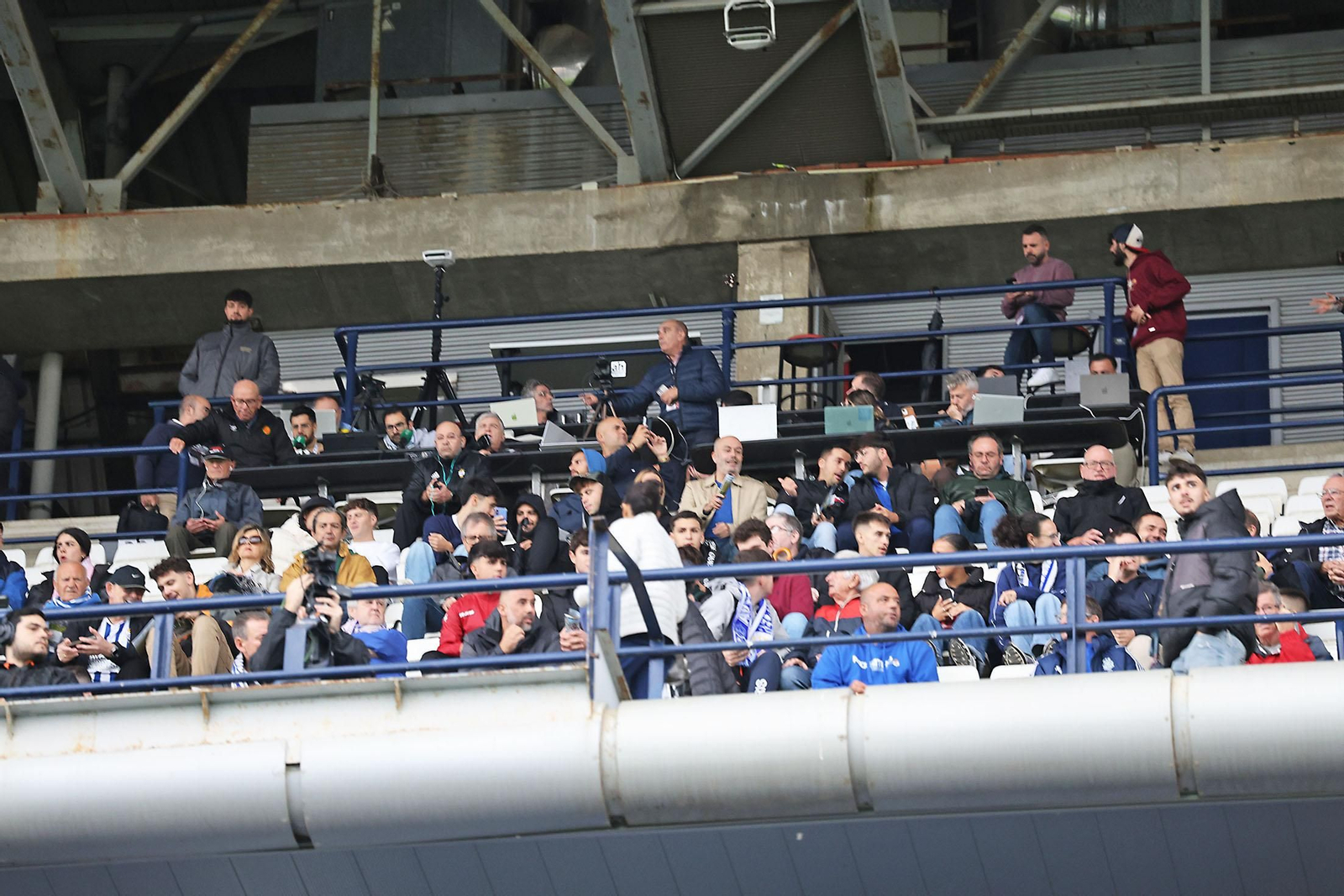 La suspensión del Recreativo de Huelva - UCAM Murcia en imágenes