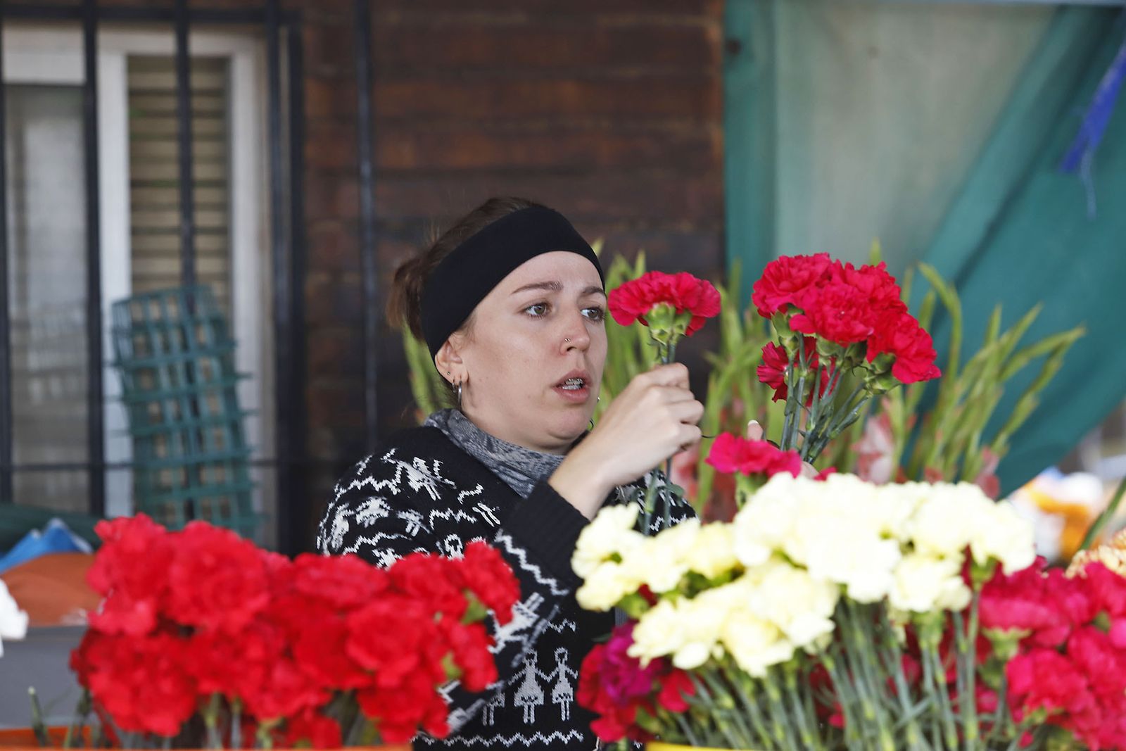 Imágenes del Día de Todos los Santos en el cementerio de la Soledad de Huelva