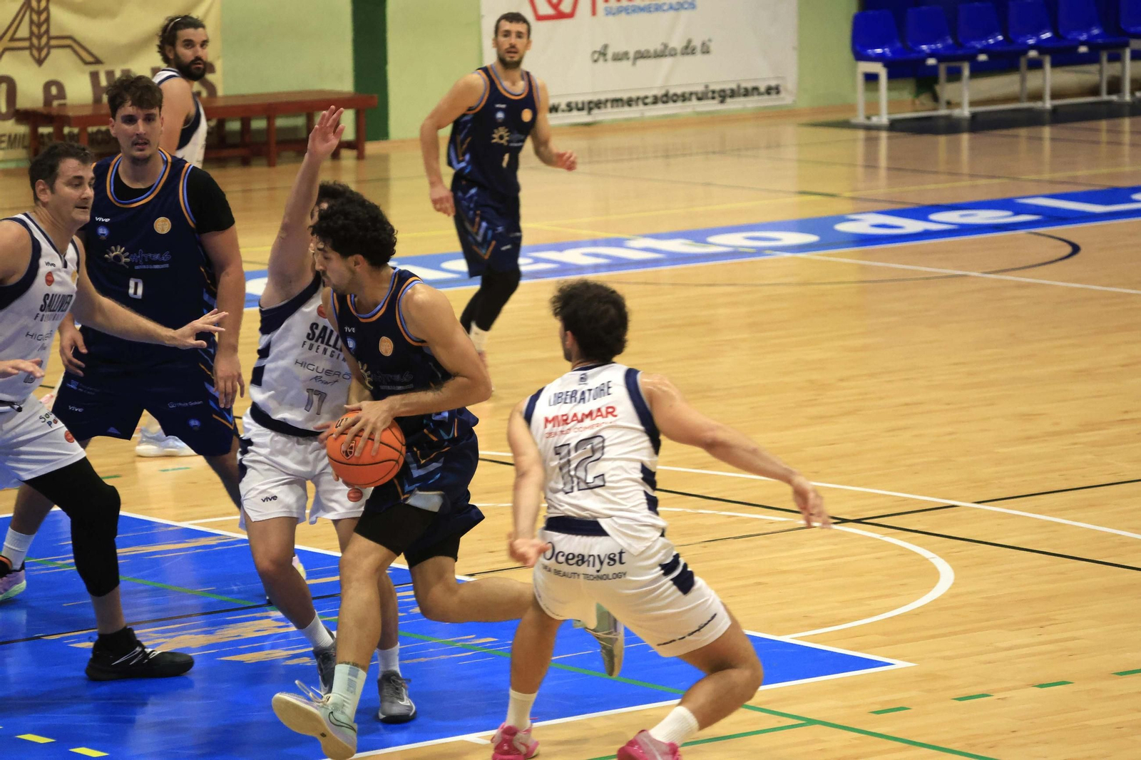 Las fotos del Unión Linense Baloncesto - CB Salliver Fuengirola de Tercera FEB