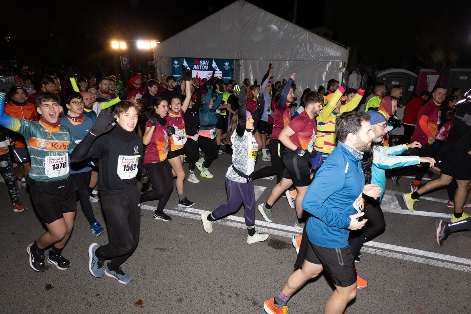 Encuéntrate en la salida de la Carrera de San Antón 2026, en imágenes (3)