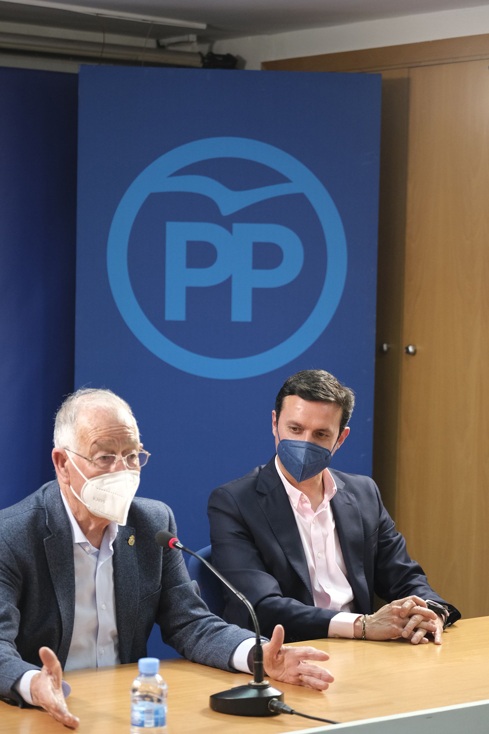 Fotogalería 'Gabriel Amat deja la Presidencia Provincial del PP de Almería'
