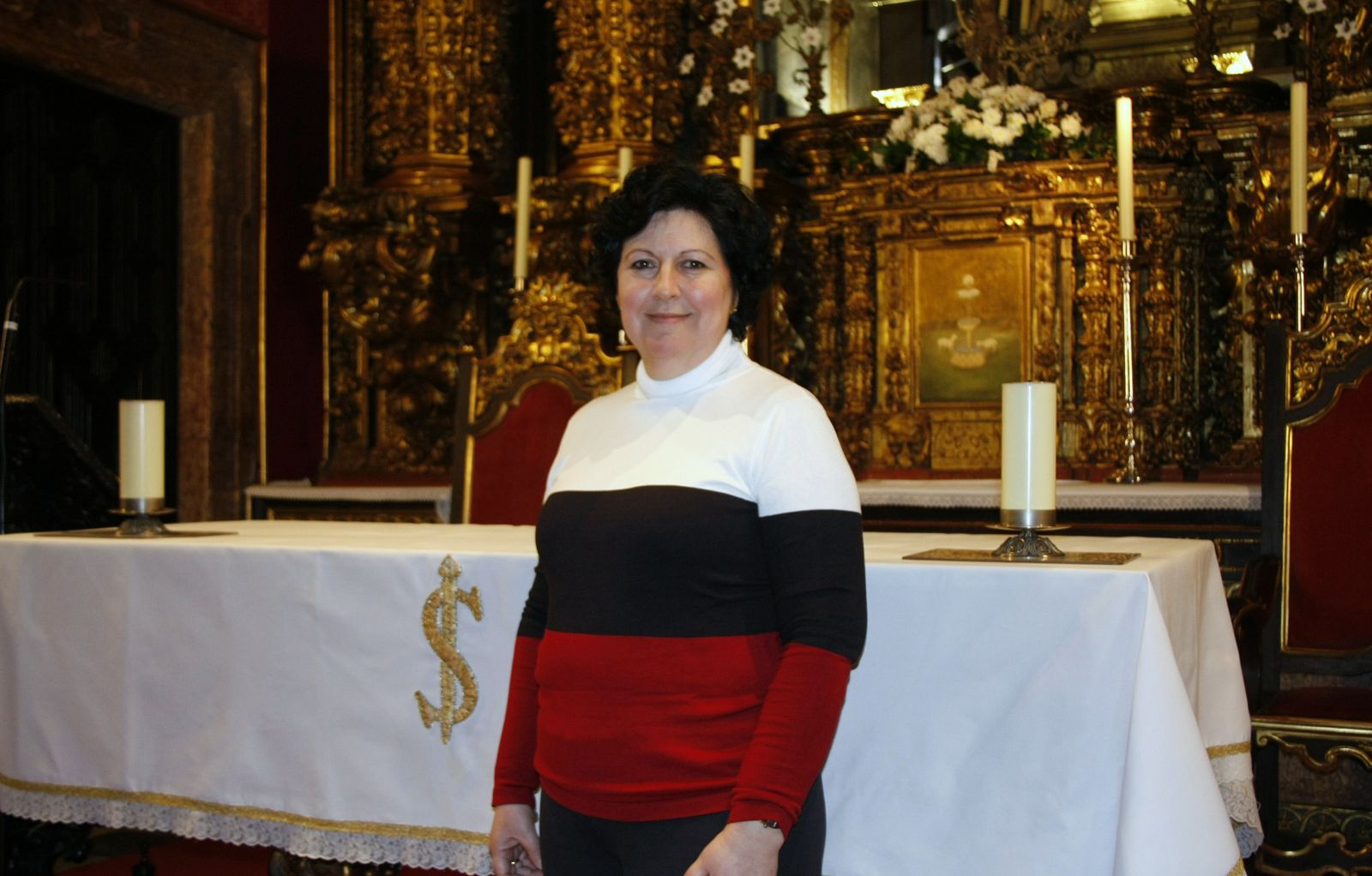 Constanza Jiménez en la capilla de la Virgen de Los Milagros, a quien profesa gran devoción.
