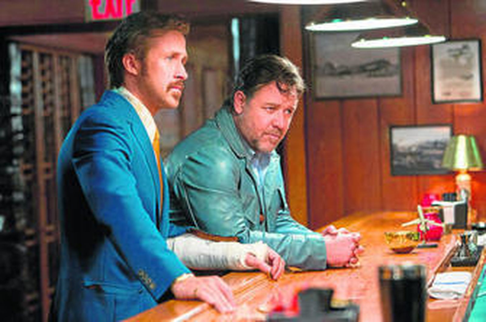 Ryan Gosling y Russell Crowe, en una escena del filme de Shane Black.