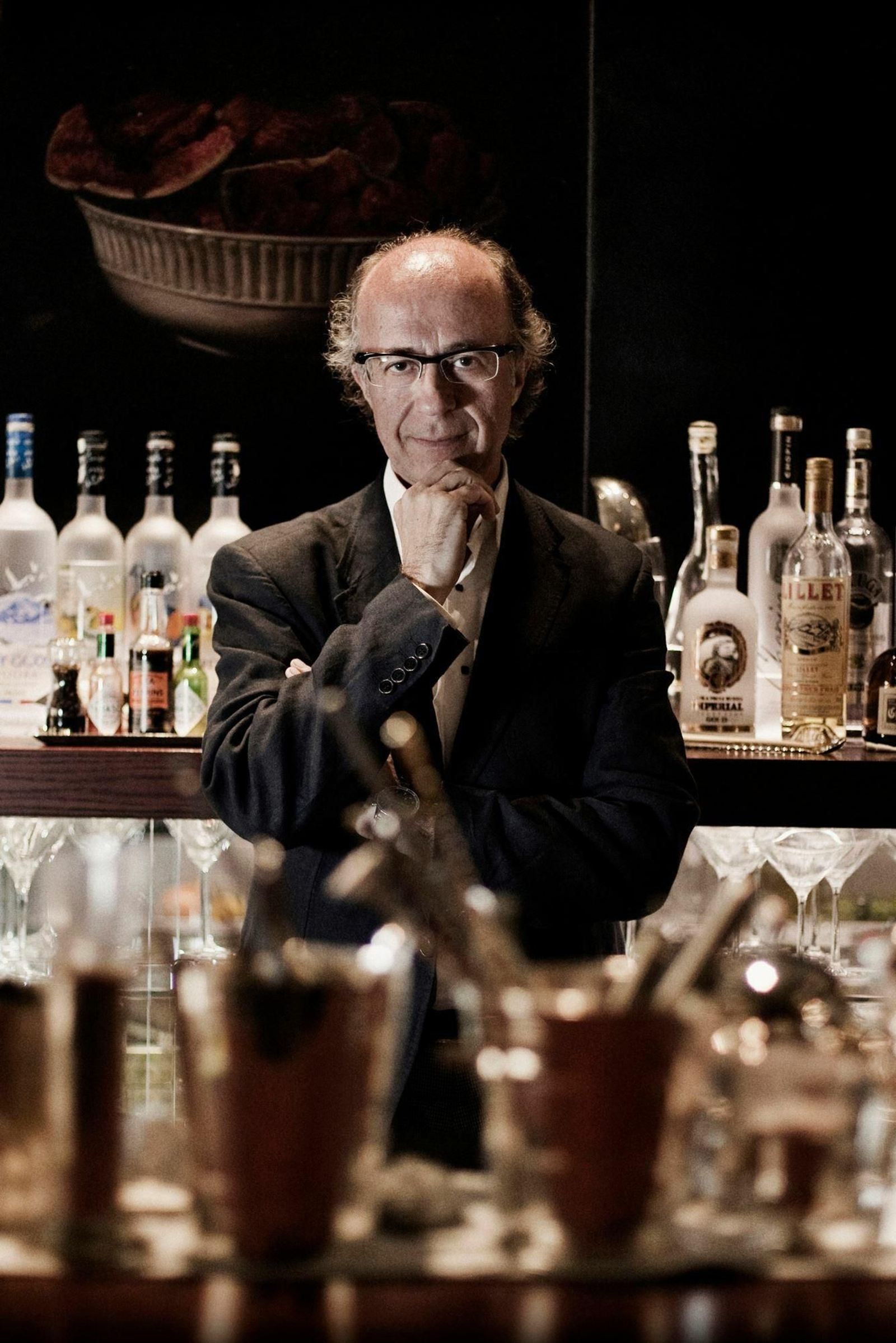 El bartender Javier de las Muelas.