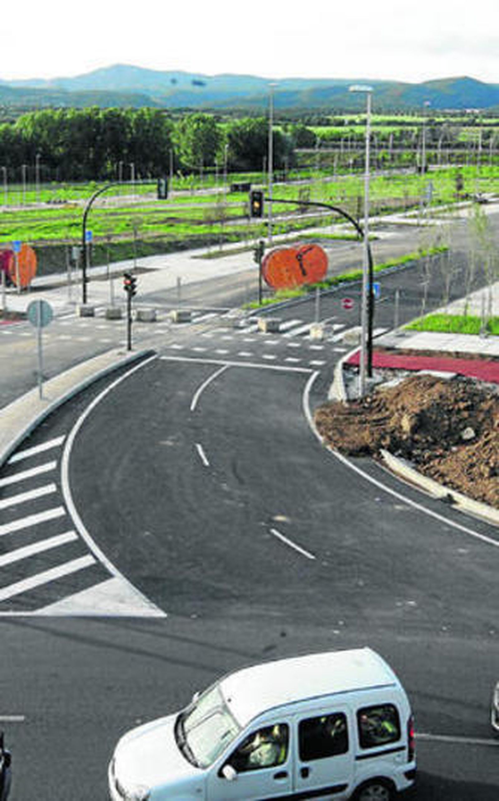 Aspecto de los accesos a Rabanales 21.