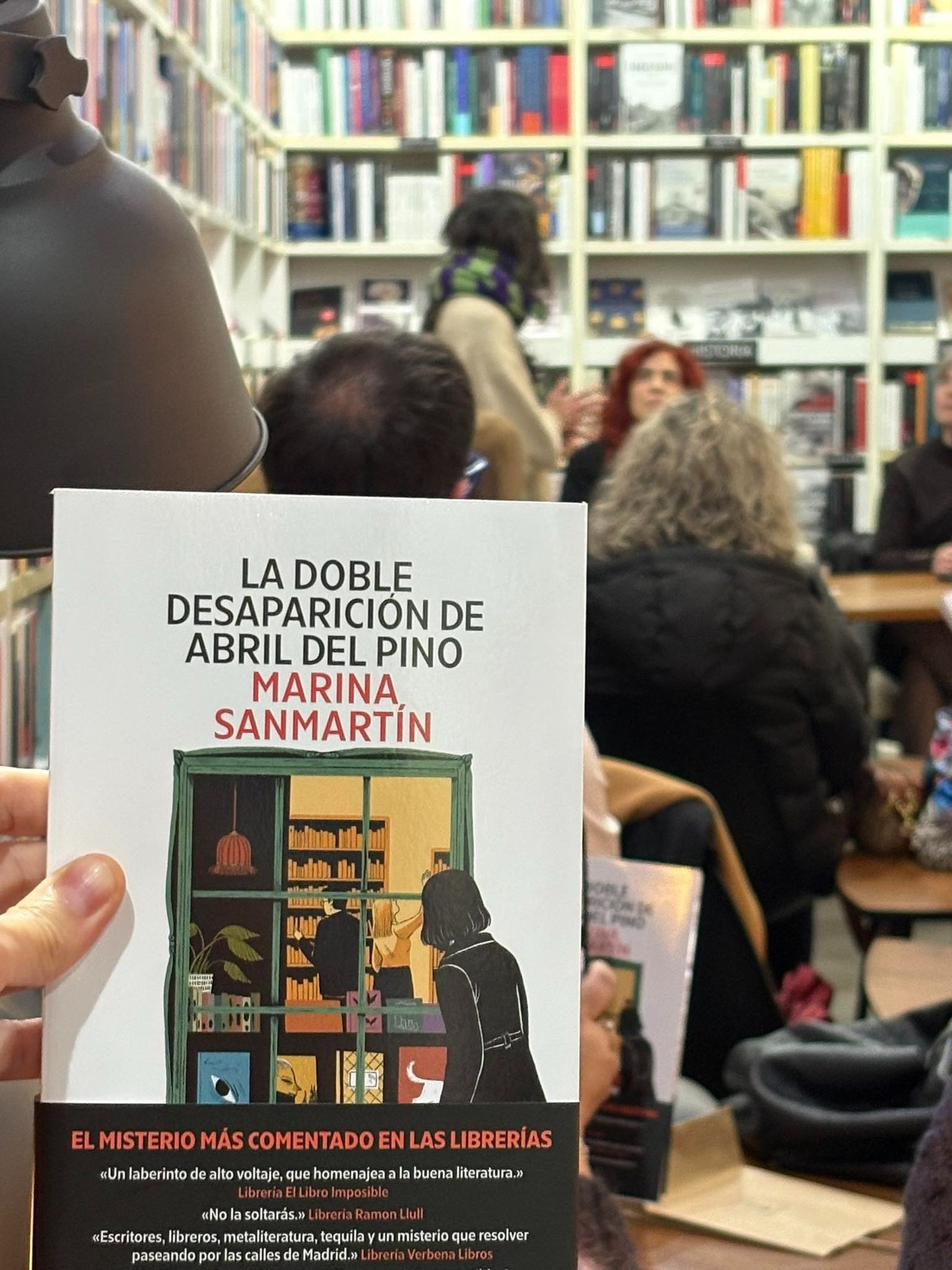 Portada de 'La doble desaparición de Abril del Pino'.